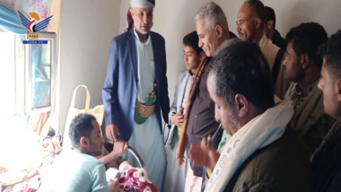 تدشين الزيارات للجرحى والمعاقين بتعز ولحج